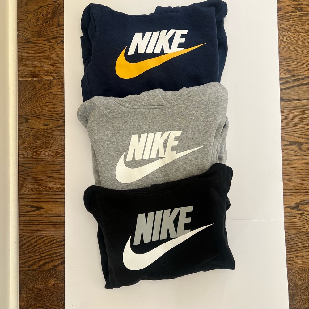 Lot of 3 Nike hoodie sweatshirts size 6/7